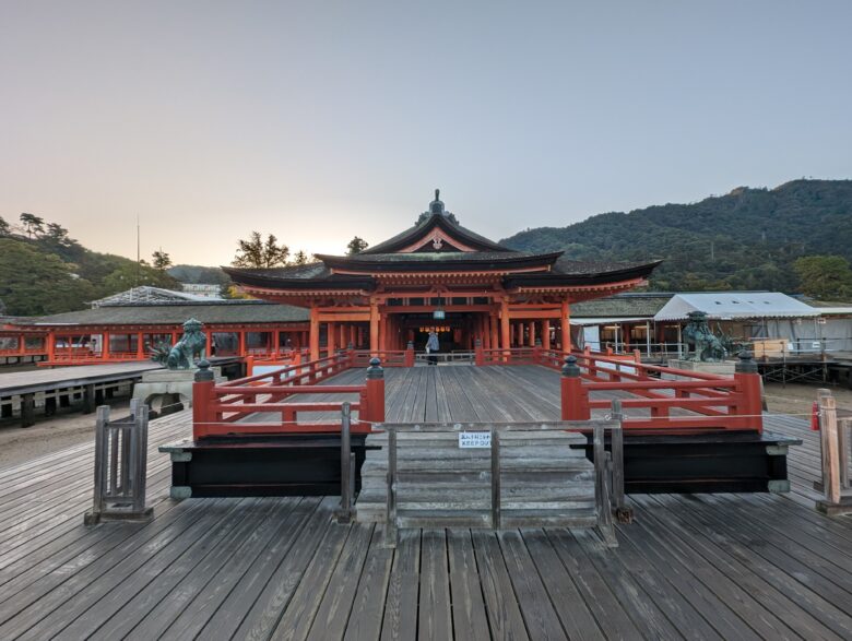 厳島神社　舞台