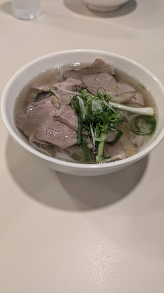 フォー　ホーチミン