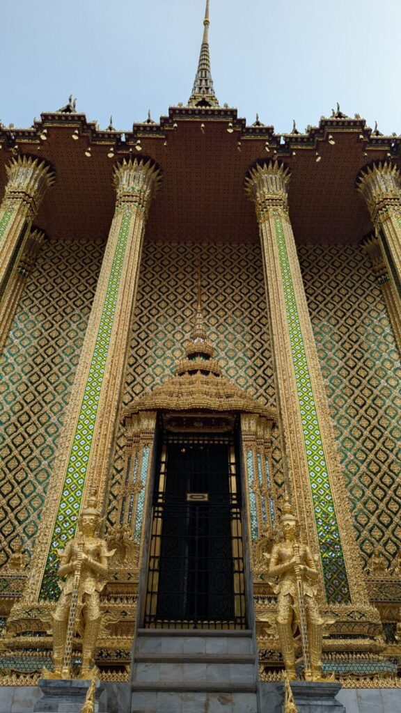 エメラルド寺院