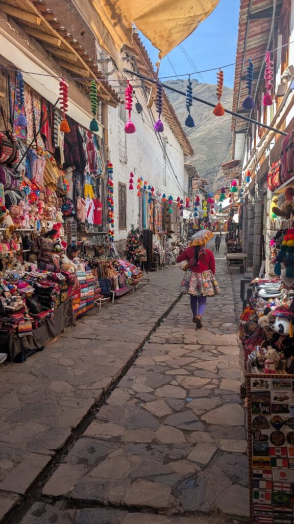 pisac market